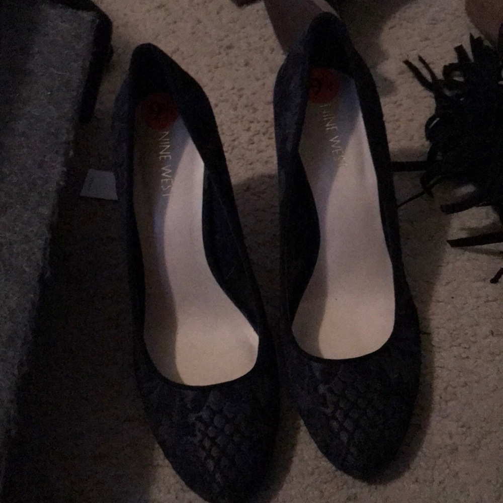 Black velvet heels